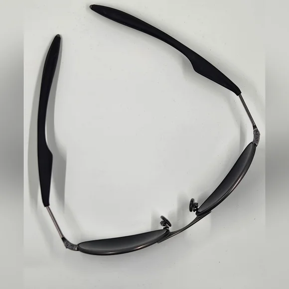 OAKLEY E Wire Sunglasses With Bag - Picture 5 of 12